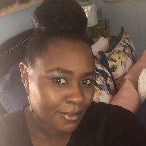 Meet your Posher, Tonya